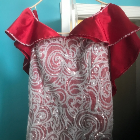 Dress - Picture 2 of 4